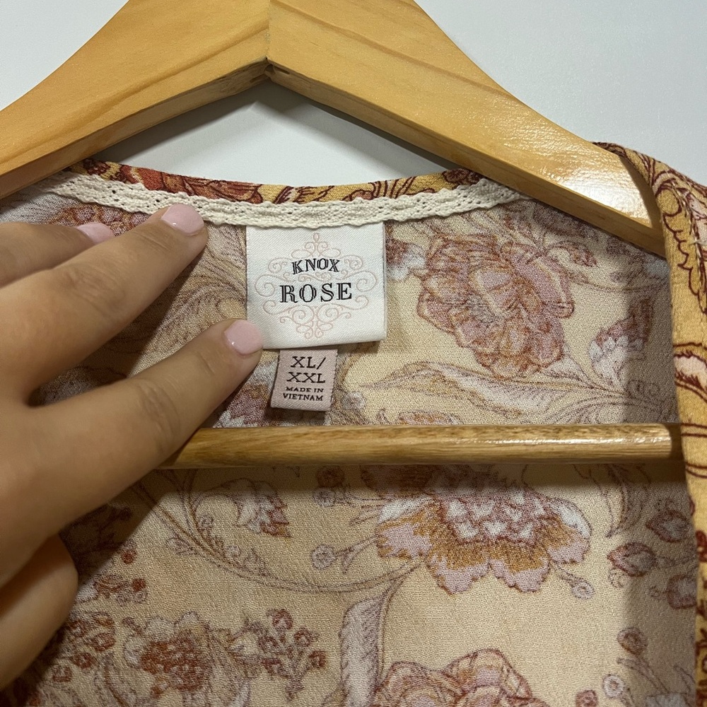 Knox Rose Multicolor Patterned Kimono - Picture 5 of 6